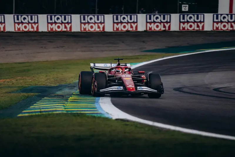 Mercedes domina 2026, mas até quando Antonelli e Russell seguram?