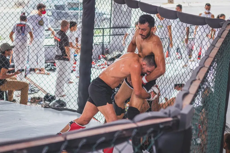 PFL San Diego confirma duelo feminino no peso-mosca como co-principal