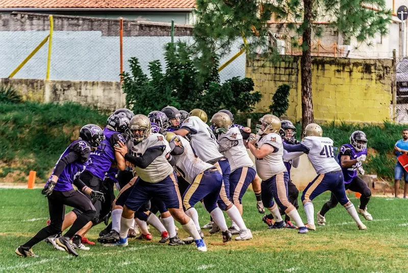 Reese compara Parsons a Abdul Carter e torcida da NFL não perdoa
